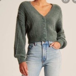 Abercrombie Eyelash Cropped Cardigan size XL